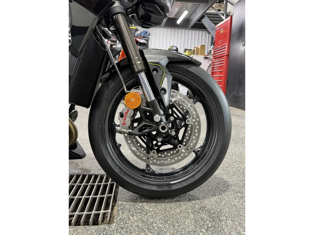 2026 Triumph Street Triple 765 Rs alt