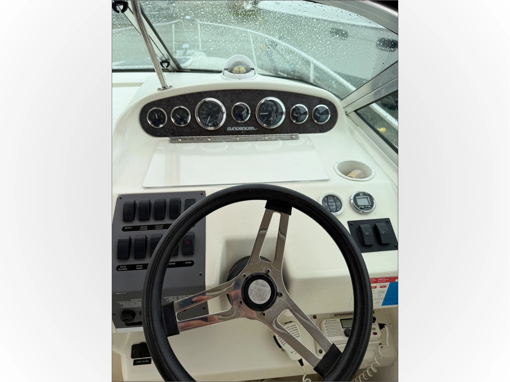1997 Sea Ray 250 Sundancer alt