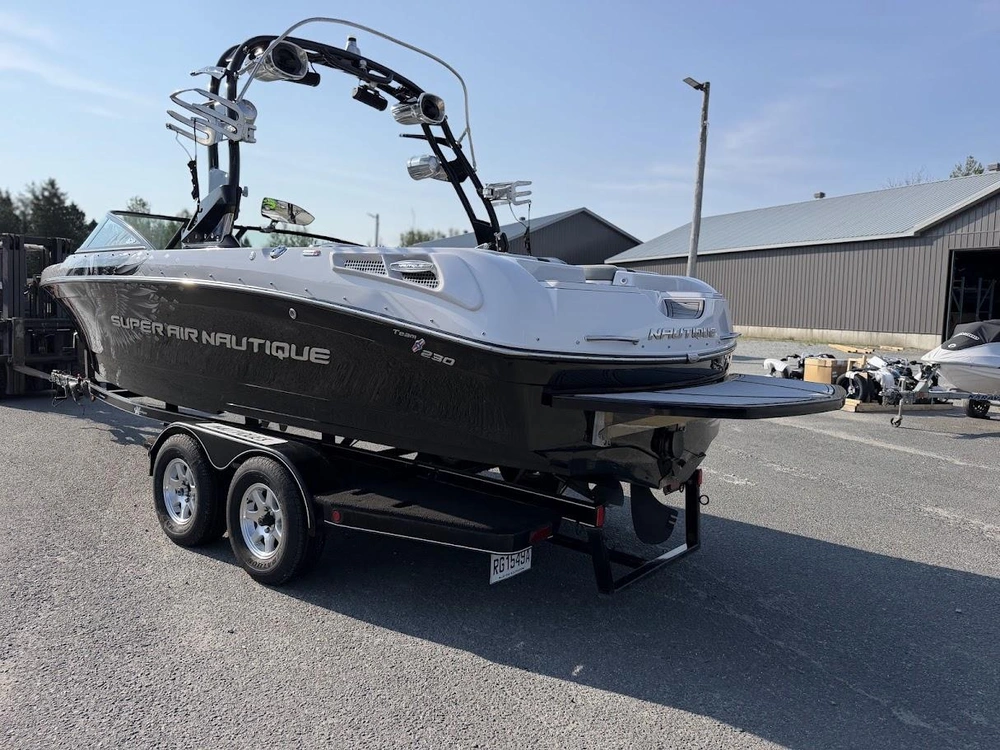 Air Nautique 230 2012 alt