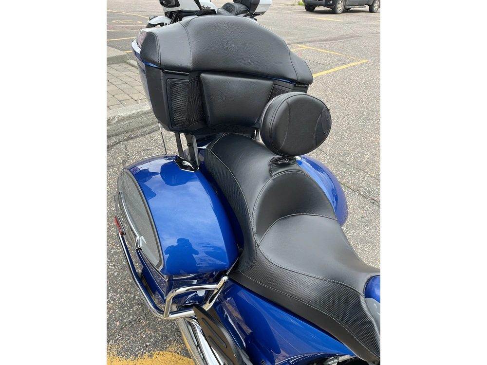 Victory Motorcycles Crosscountry 2014 alt