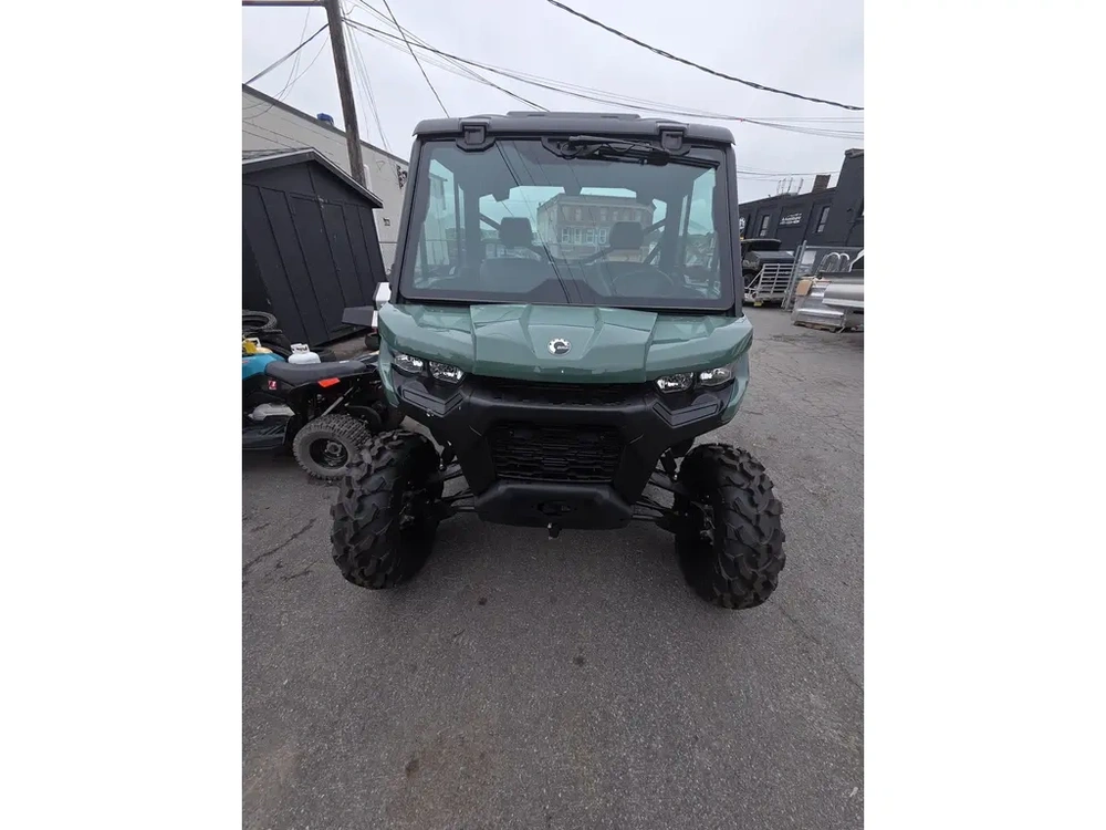 2026 Can-am Defender Dps Cab Hd10