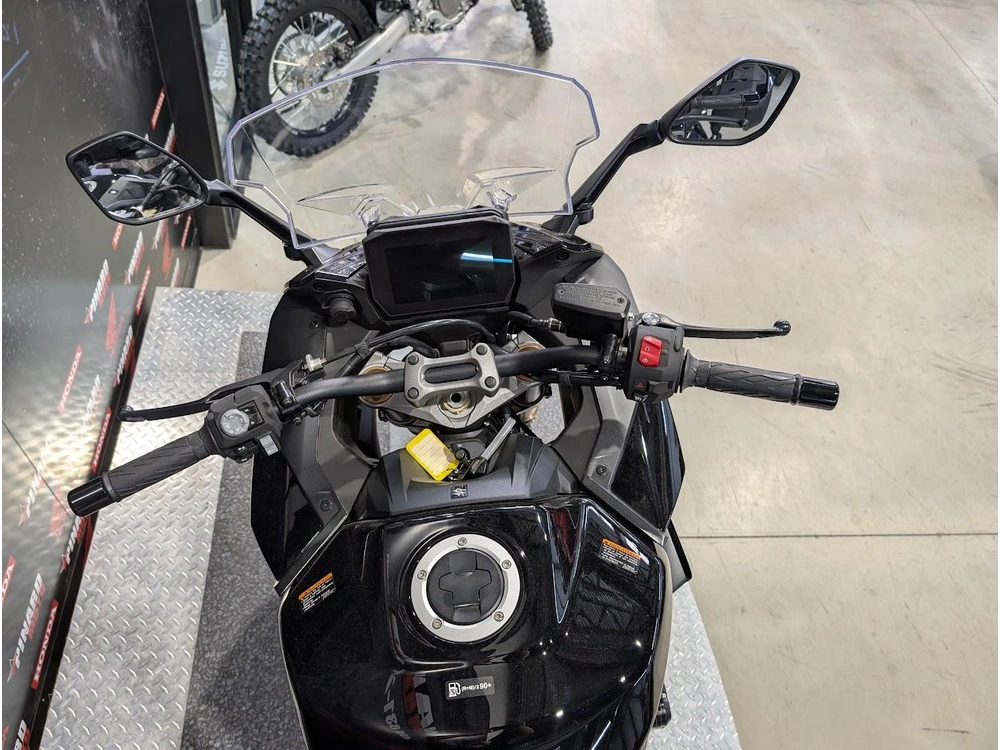 Suzuki Gsx-s1000gt+ 2026 alt