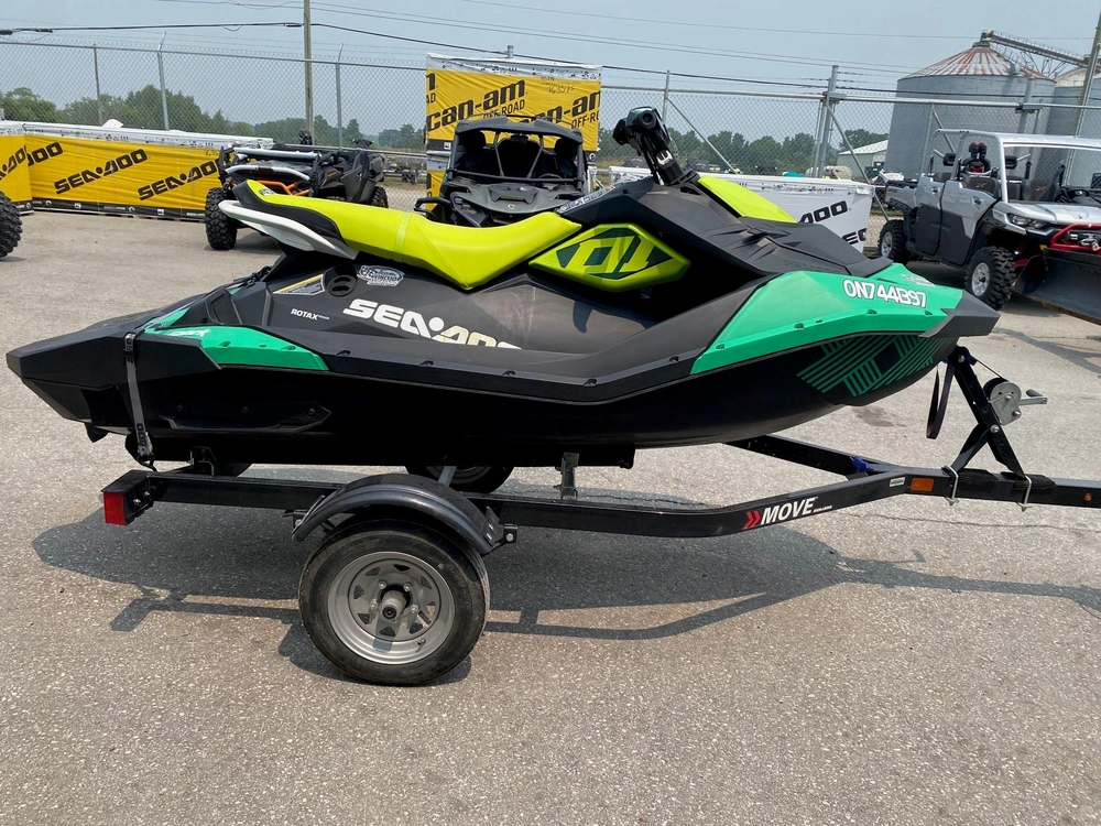 2021 Sea-doo/brp Spark Trixx 3-up alt