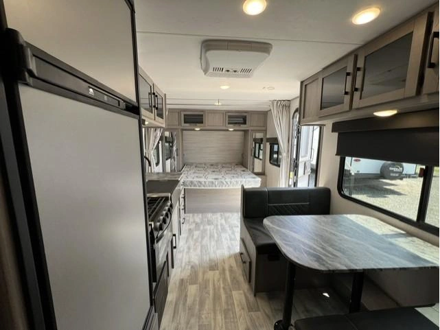 Dutchmen Kodiak 227bh 2022 alt
