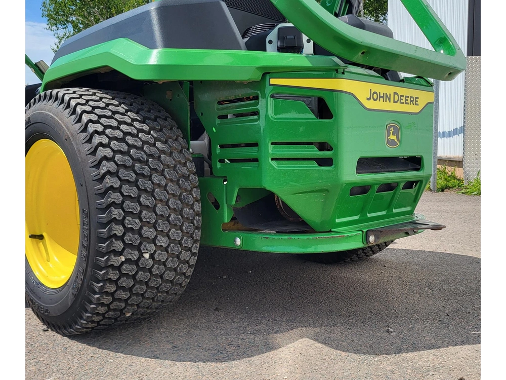 2022 John Deere Z545r alt