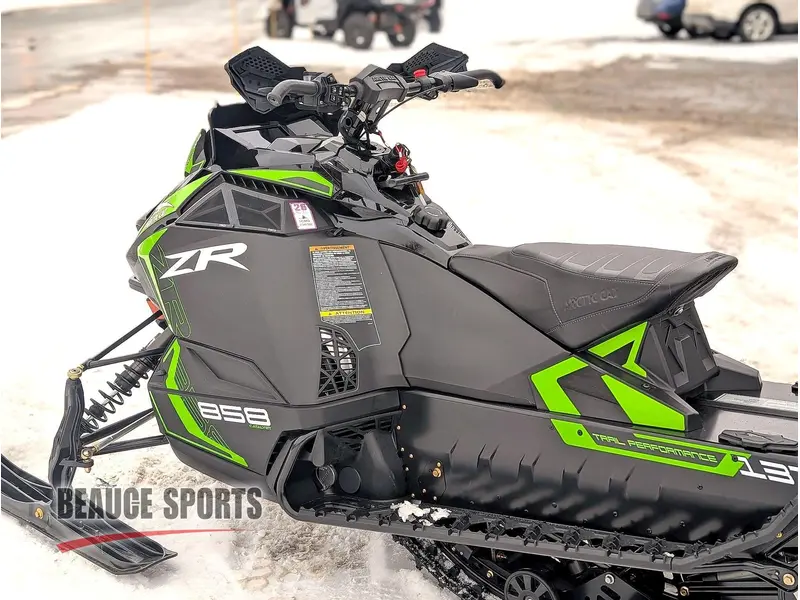 2026 Arctic Cat ZR 858 137 ATAC ES CN GRN DÉMO | SUSPENSION AJUSTABLE | 🧭 Garmin G8 – navigation intégrée FOX QS3 🧭 |
