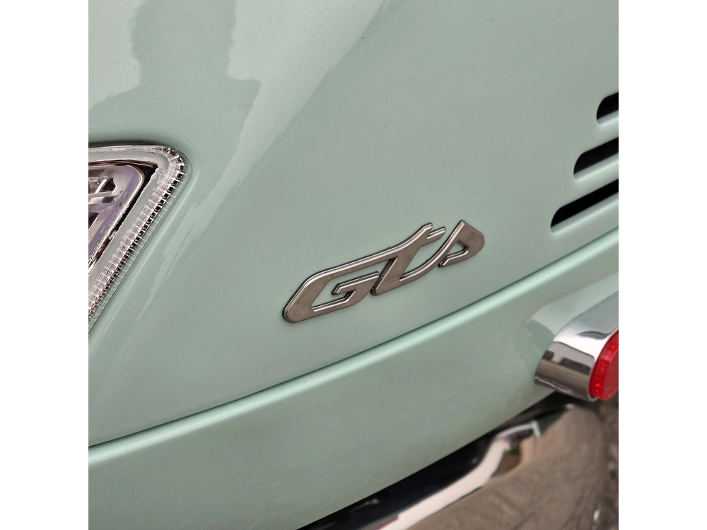 2026 Vespa Gts 310 alt