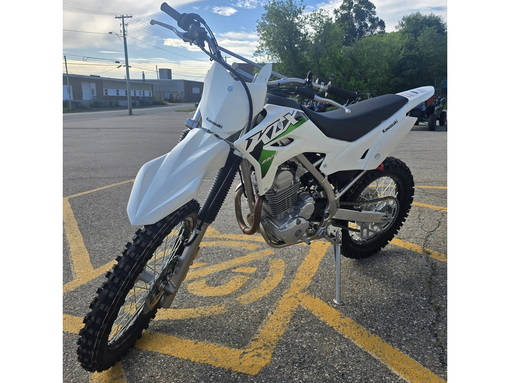 2026 Kawasaki Klx230r alt