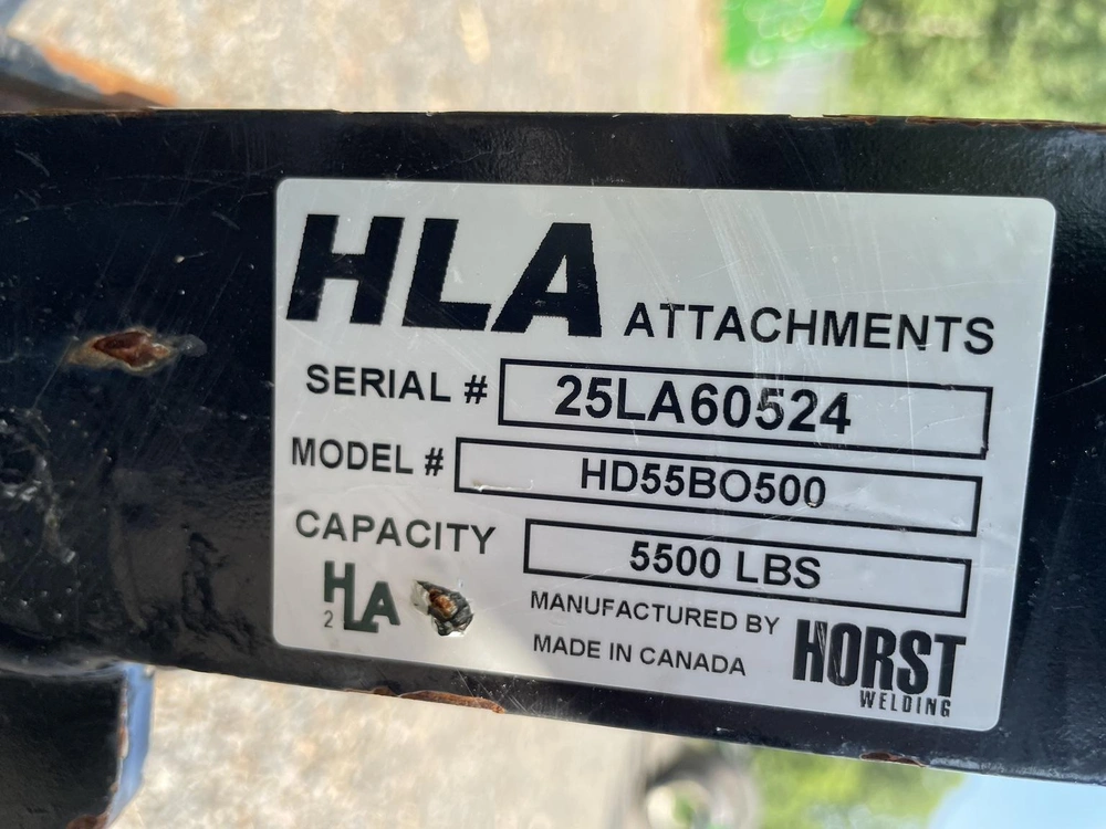 2022 John Deere 317g alt
