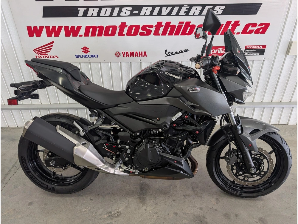 Kawasaki Z 400 2020 alt