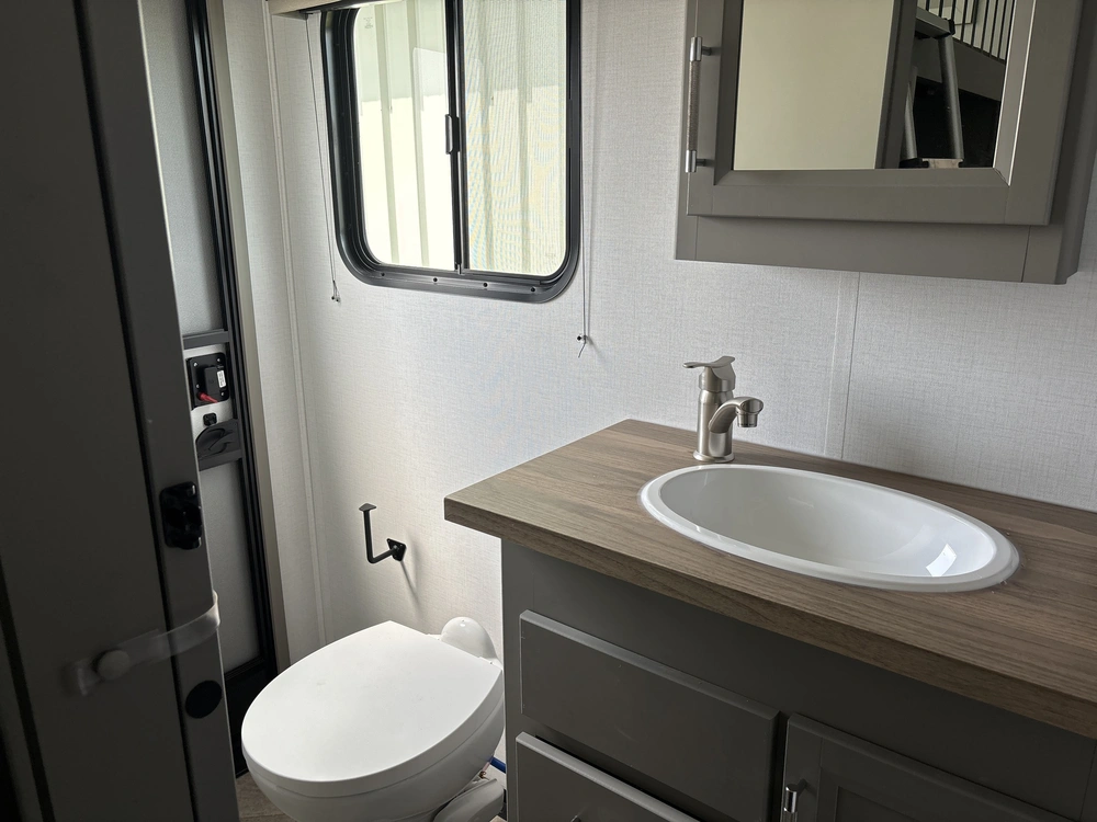 2026 Keystone Rv Sprinter 3900dbl alt