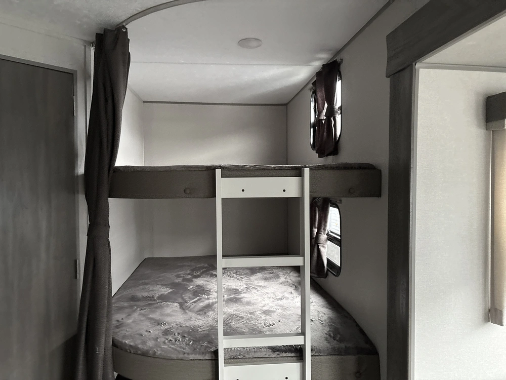 2026 Coachmen Catalina 273dbhckl alt
