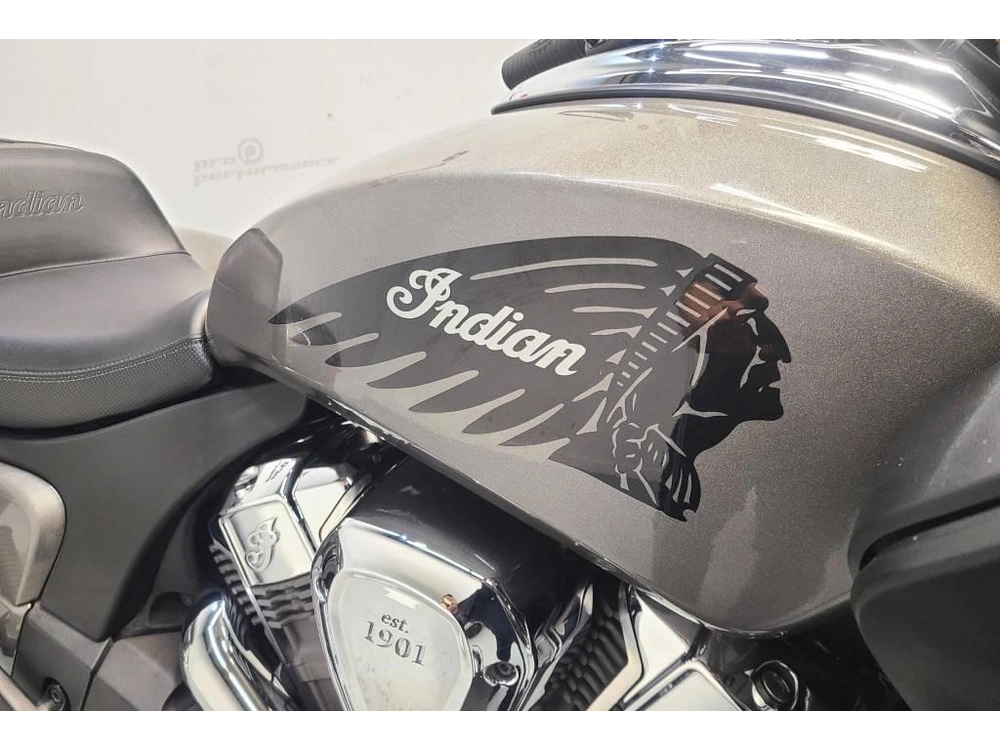 Indian Motorcycle Challenger 2020 alt