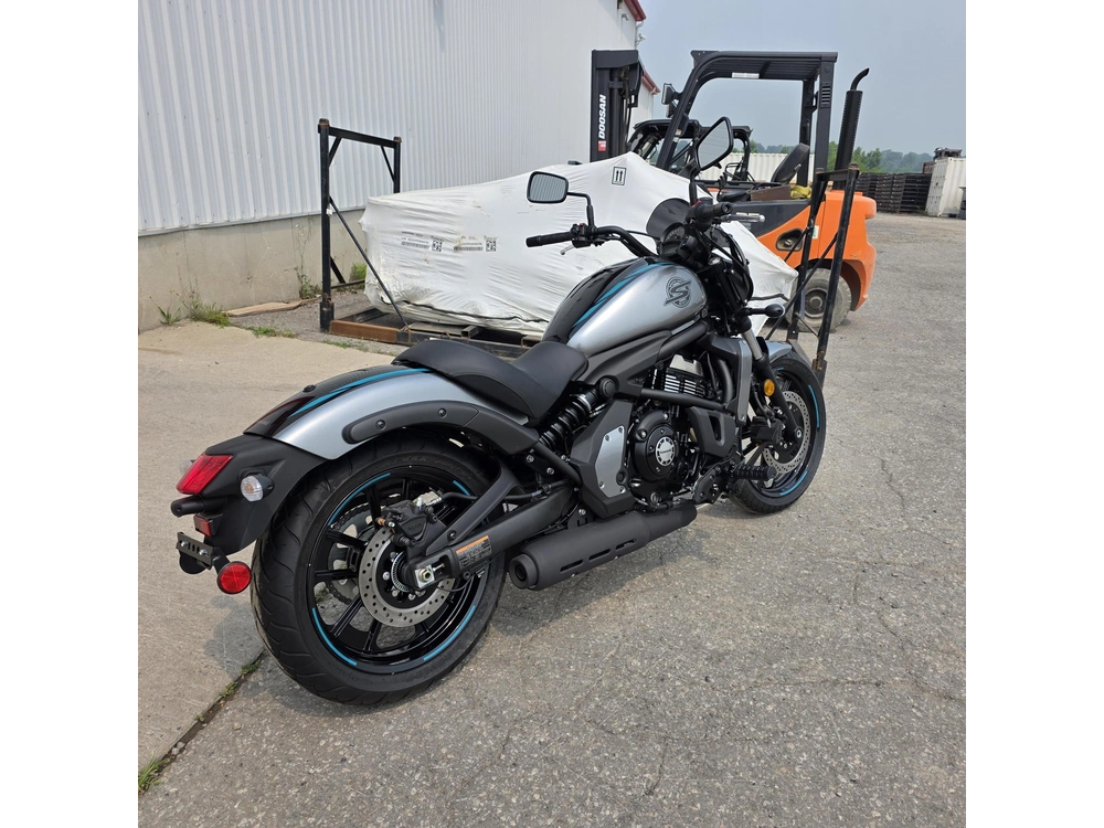 2025 Kawasaki Vulcan S Cafe alt