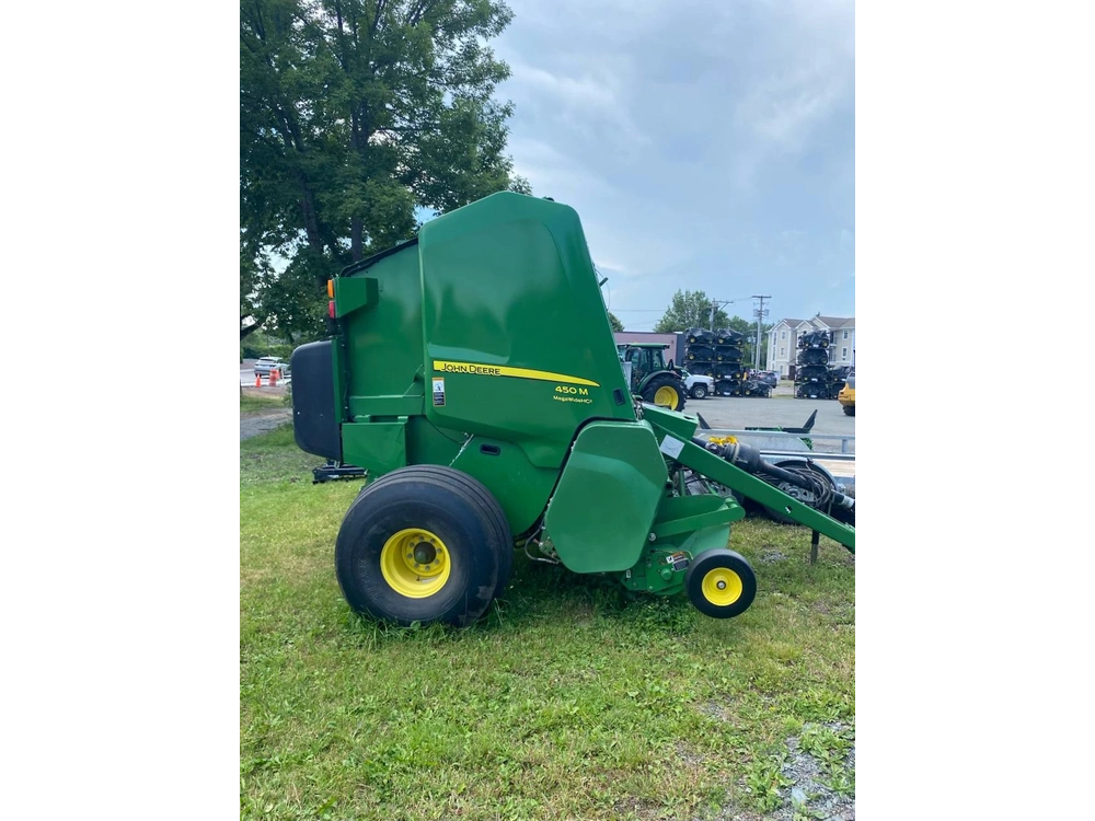 John Deere 450m 2019 alt