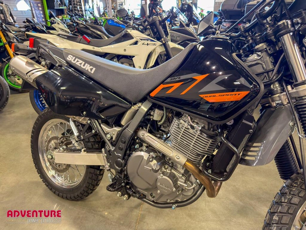 2026 Suzuki Dr650se alt