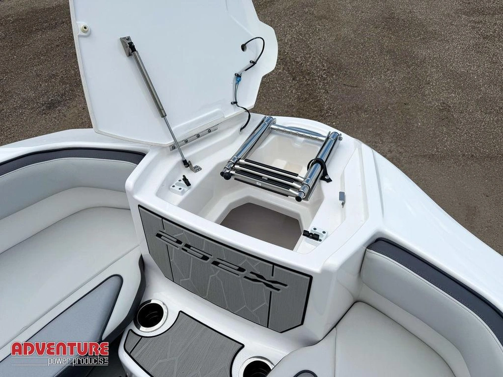 2025 Yamaha 252xe alt