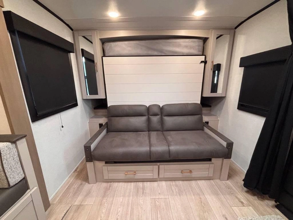 Jayco Jay Feather 21mbh 2027 alt