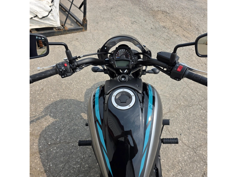 2025 Kawasaki Vulcan S Cafe alt