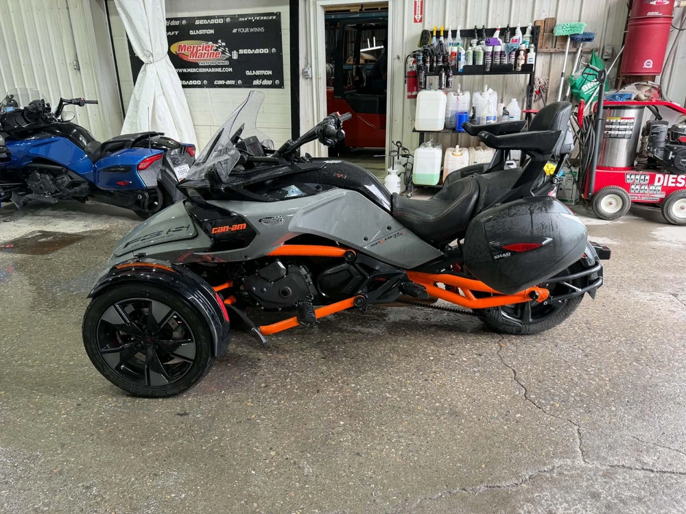 Can-am F3-s 2021 alt