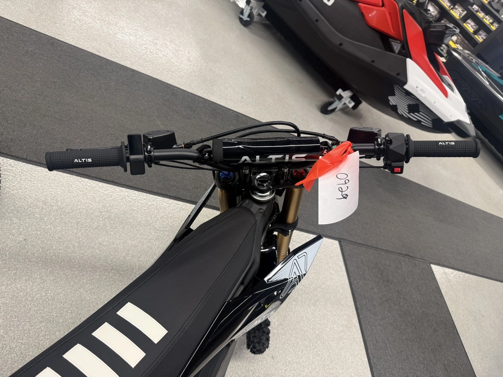 2027 Altis Delta alt