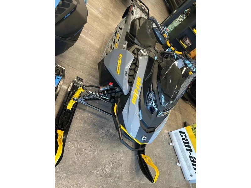 Ski-doo Mxz Adr W/ Blizzard Pkg 137 850 E-tec Ice Ripper Xt 1.25'' E.s. 2026 alt