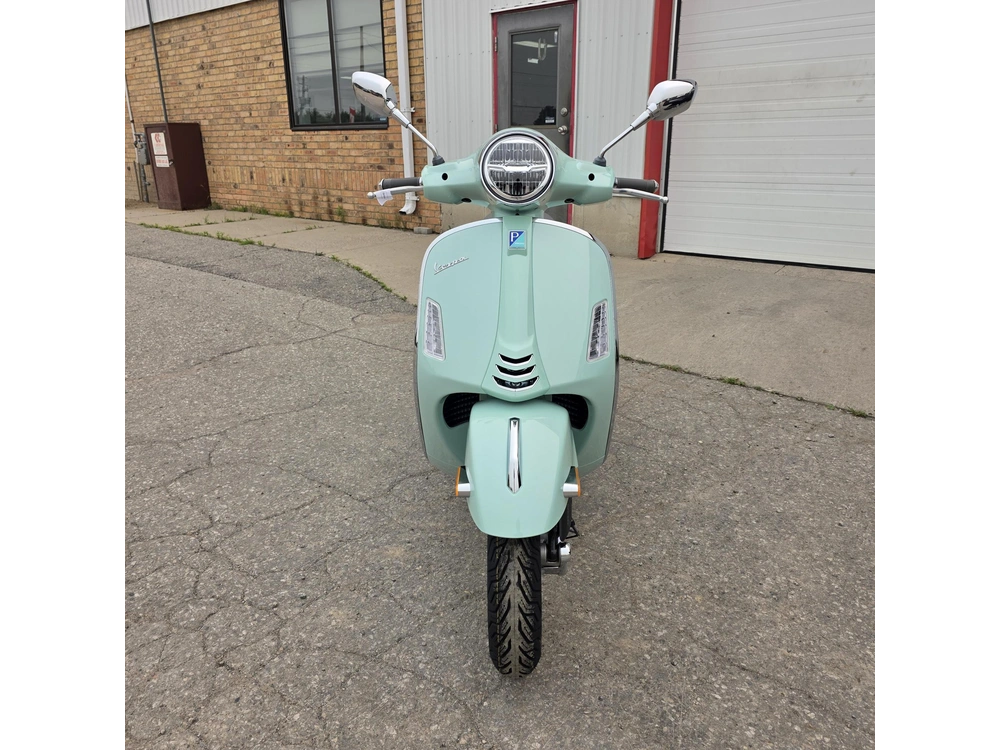 2026 Vespa Gts 310 alt