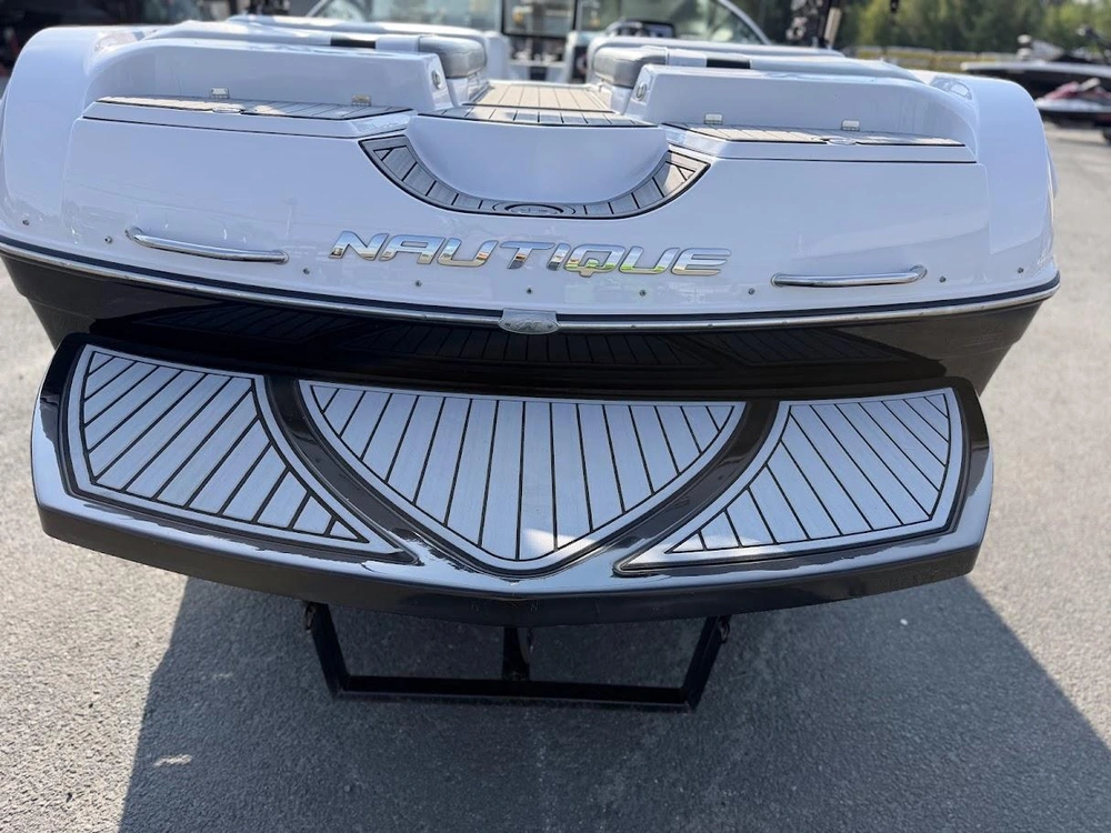 Air Nautique 230 2012 alt