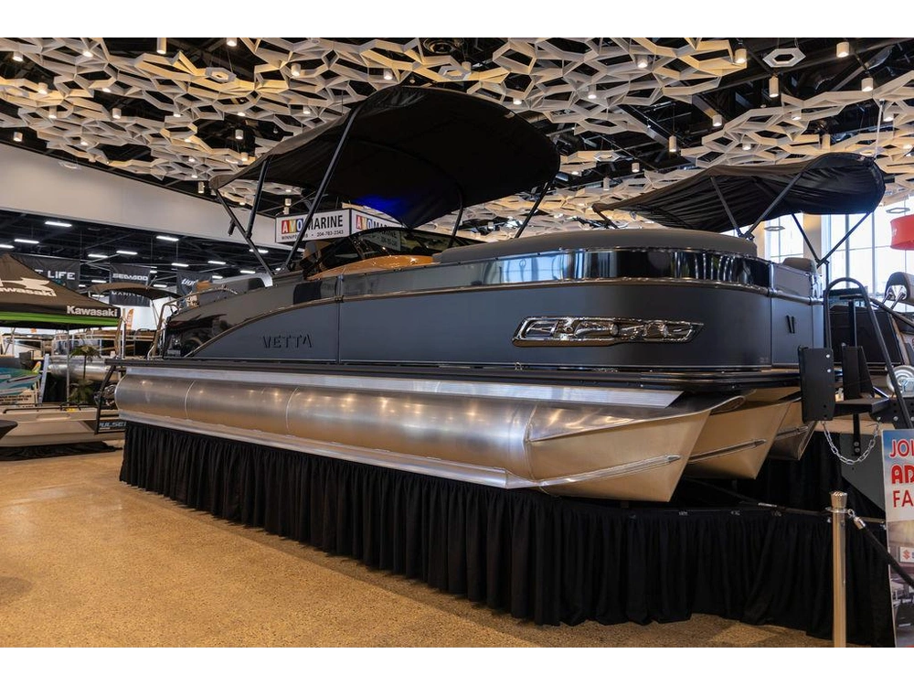 2026 Other Levata 23 Qls Windshield alt