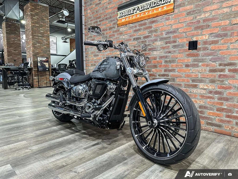 2026 Harley-davidson Breakout alt