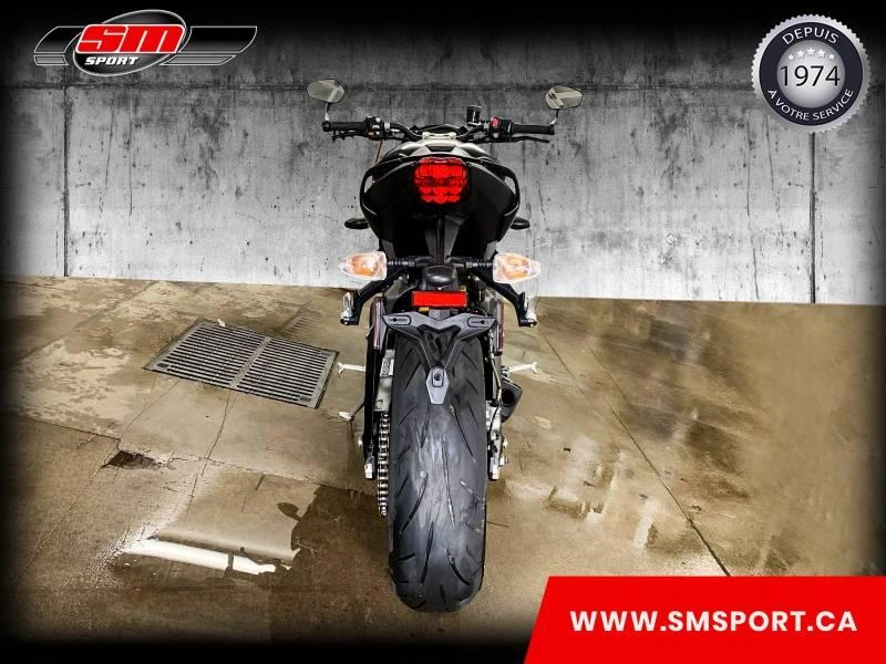 Triumph STREET TRIPLE 2022 — photo 4