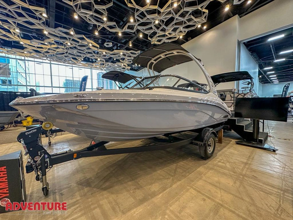 2026 Yamaha 195s alt