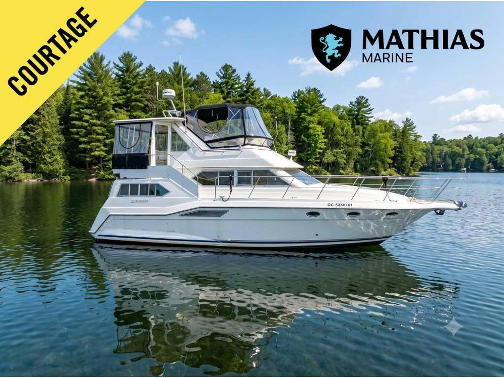 Cruisers Yachts 3850 1993 alt