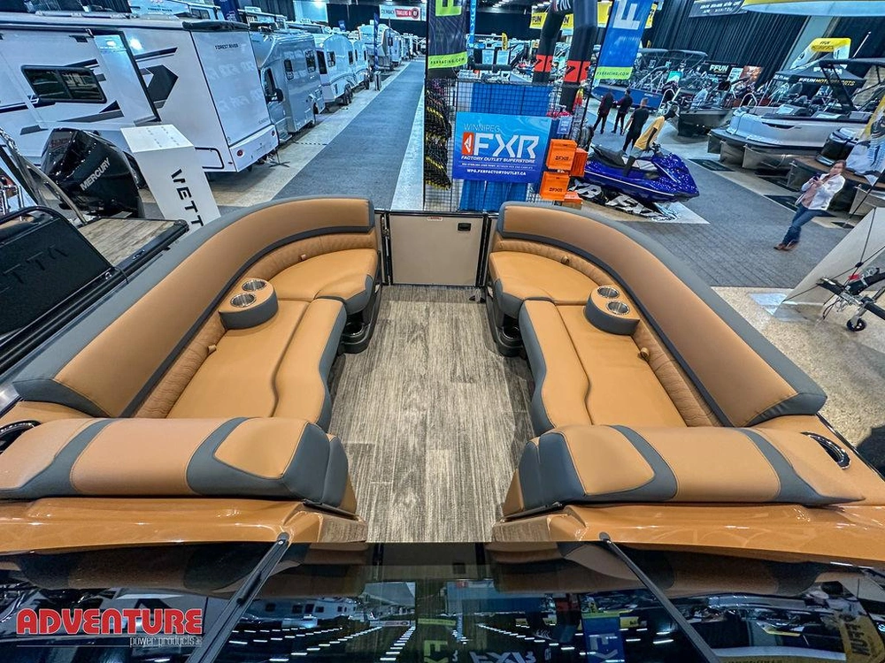 2026 Other Levata 23 Qls Windshield alt