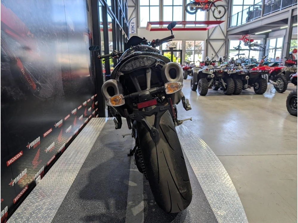 Triumph Speed Triple S 1050s 2019 alt
