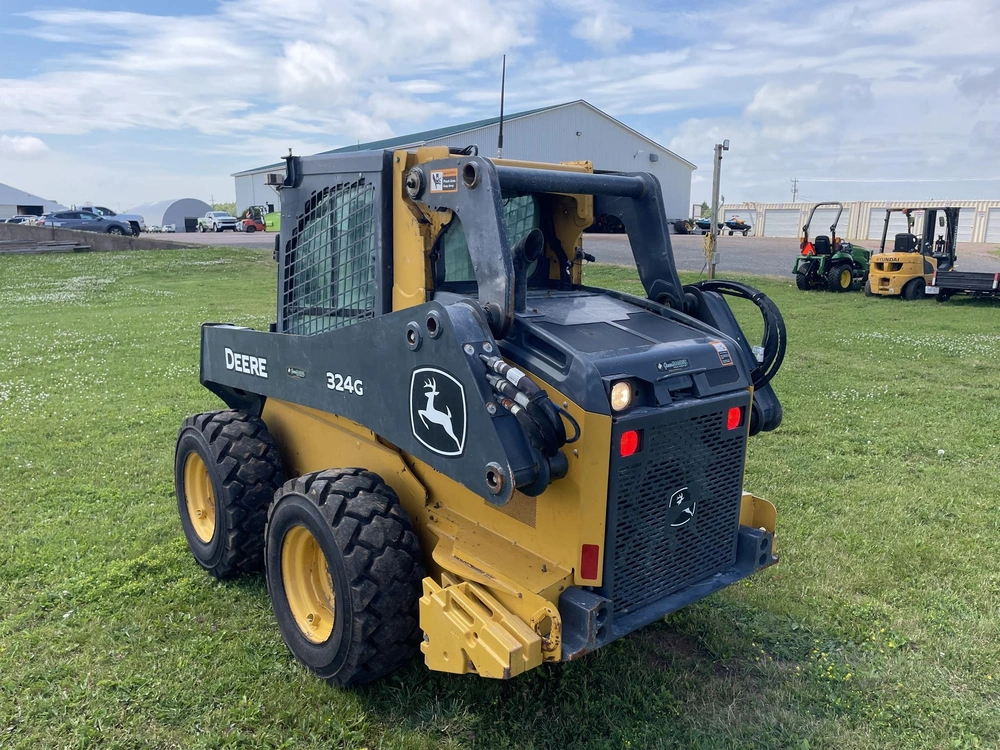 John Deere 324g 2024 alt