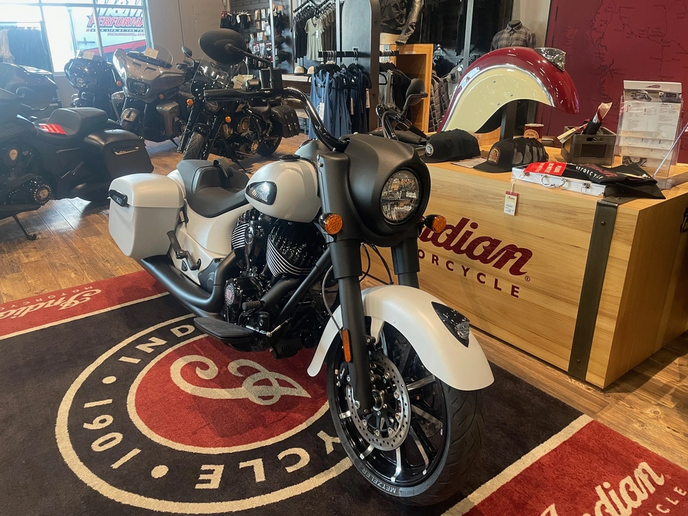 2026 Indian Motorcycle Springfield Dh - Ghost White Mtllc Smk alt