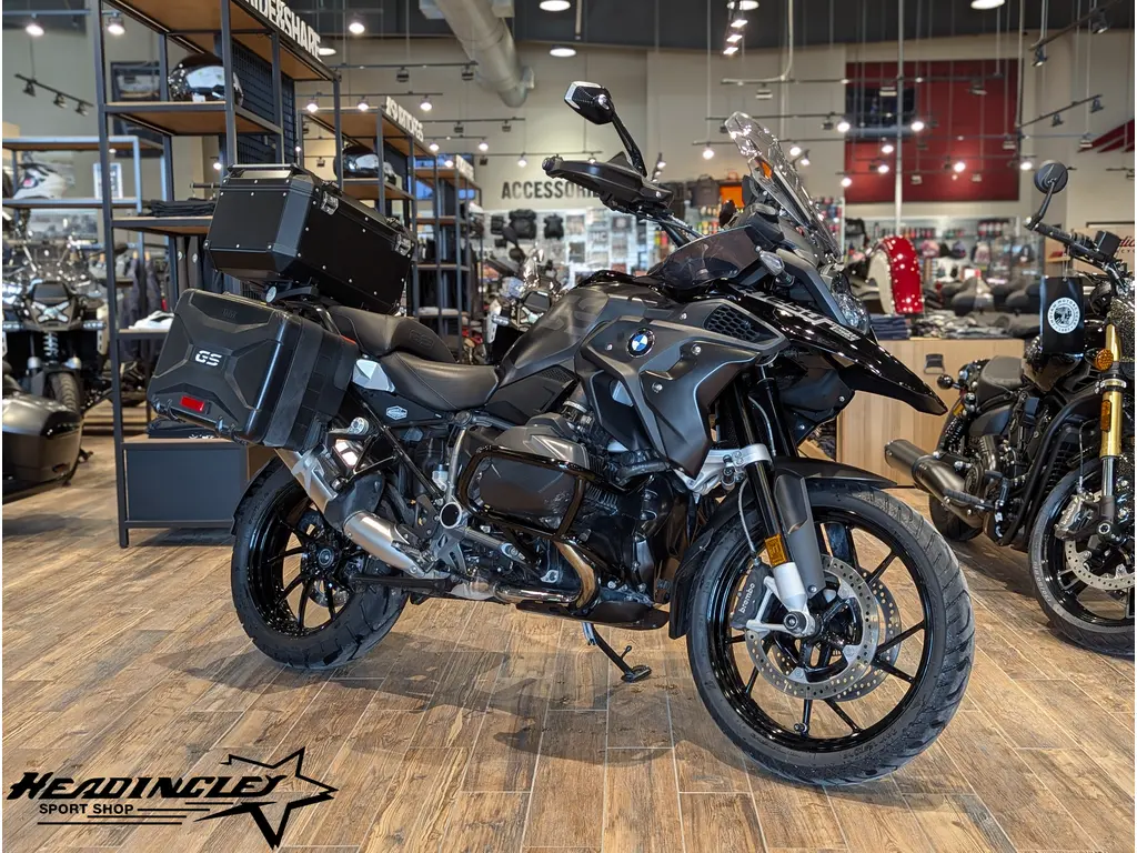2022 BMW R 1250 GS // Black Storm Metallic