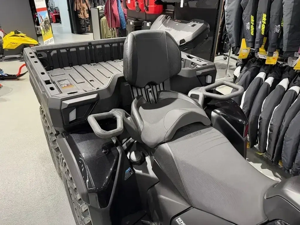 Can-am Outlander Max Backcountry 6x6 1000r 2026 alt