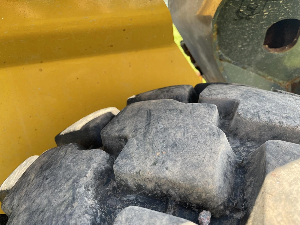 John Deere 324g 2024 alt