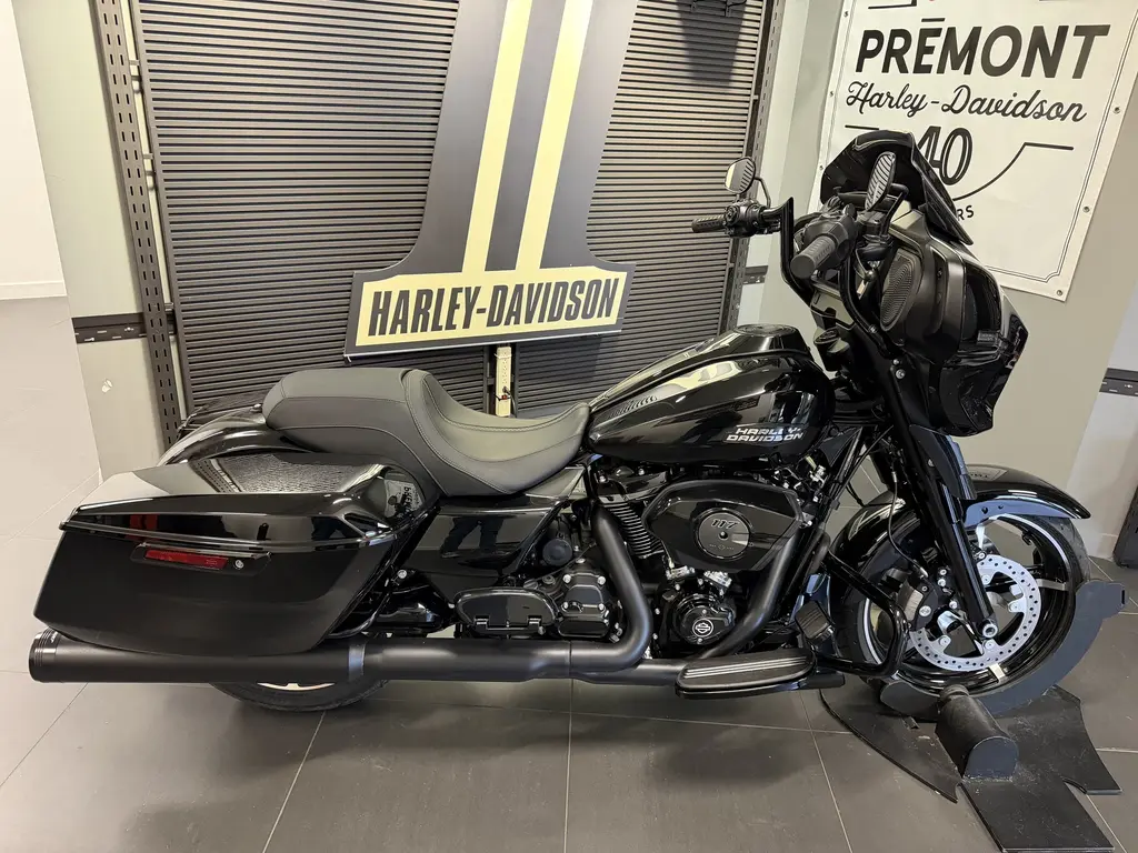 Harley-Davidson FLHX STREET GLIDE 2025