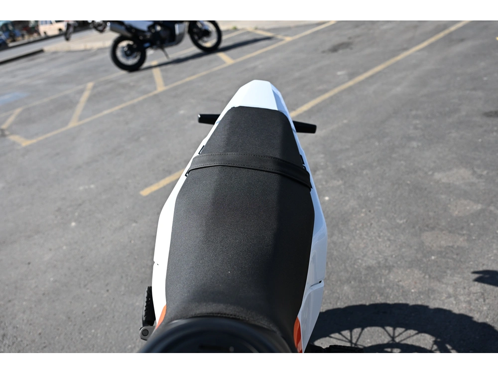 2026 Ktm Enduro 390 R alt