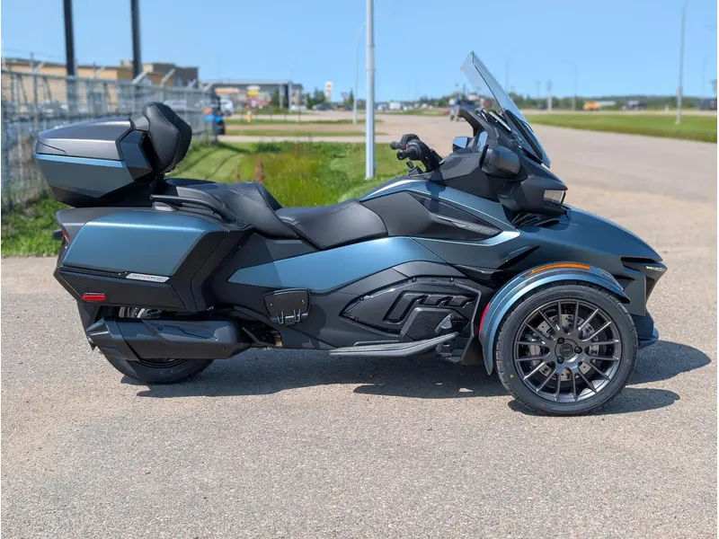 2026 Can-Am Spyder RT Limited - Mineral Blue