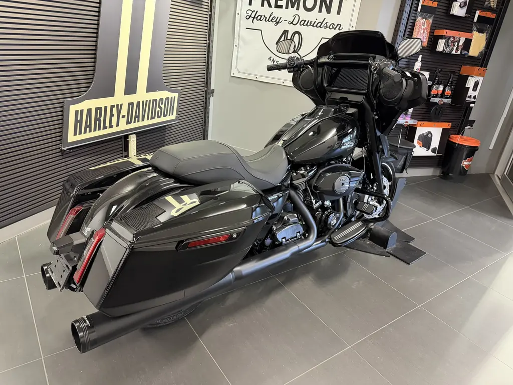 Harley-Davidson FLHX STREET GLIDEFLHX 2025