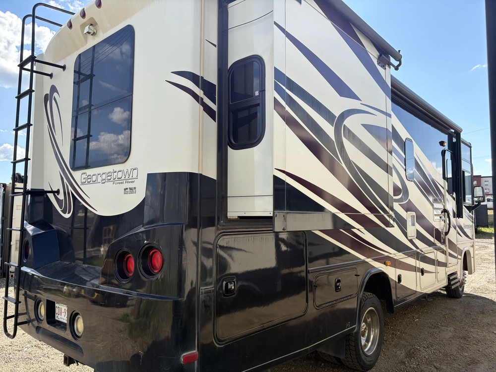 2013 Ford Georgetown 280ds alt