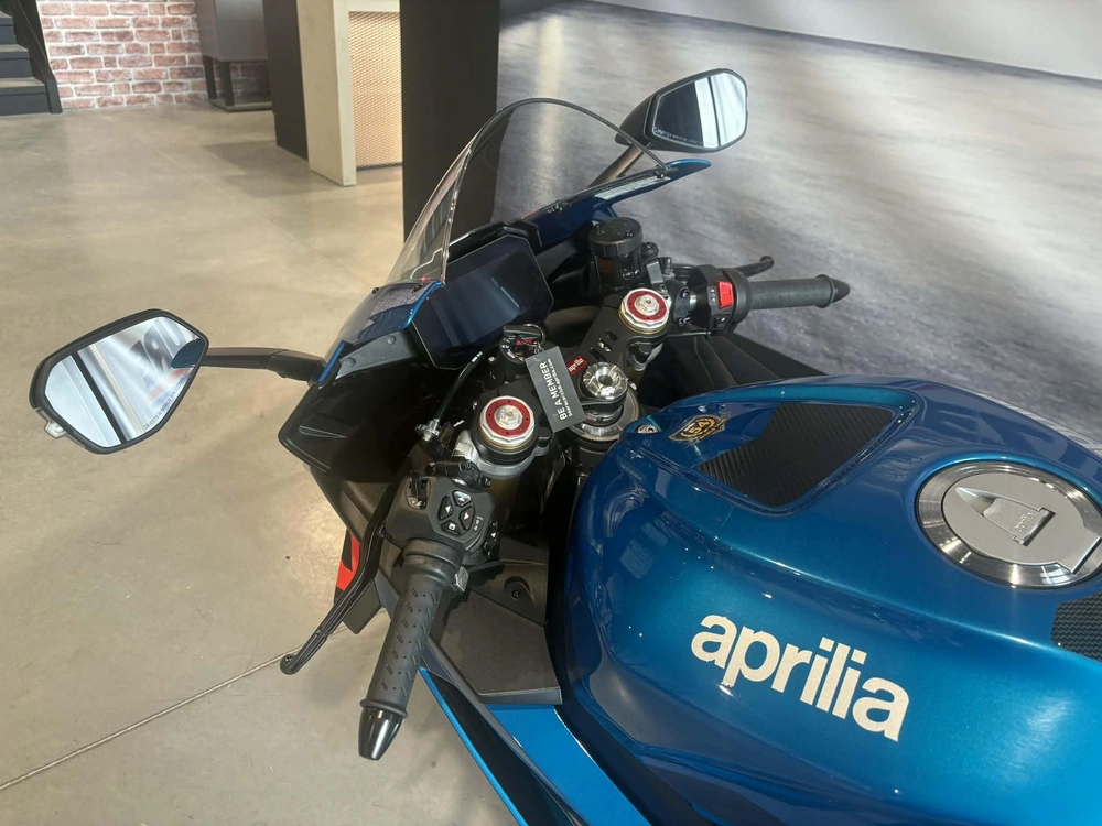 Aprilia Rsv4 2026 alt