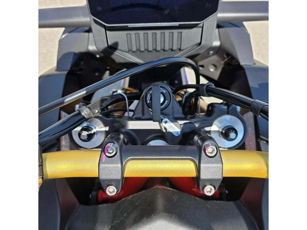2027 Aprilia Tuareg 660 Rally alt