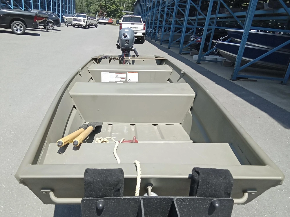 2024 Tracker Jon Boat W/yamaha 4 Hp alt