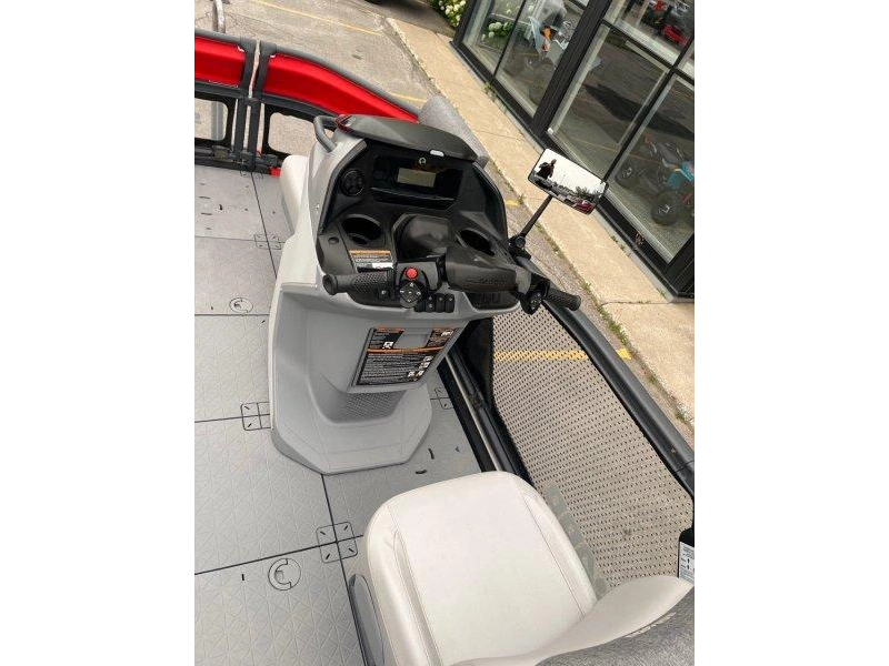 Sea-doo Switch Compact - 130 Hp 2024 alt
