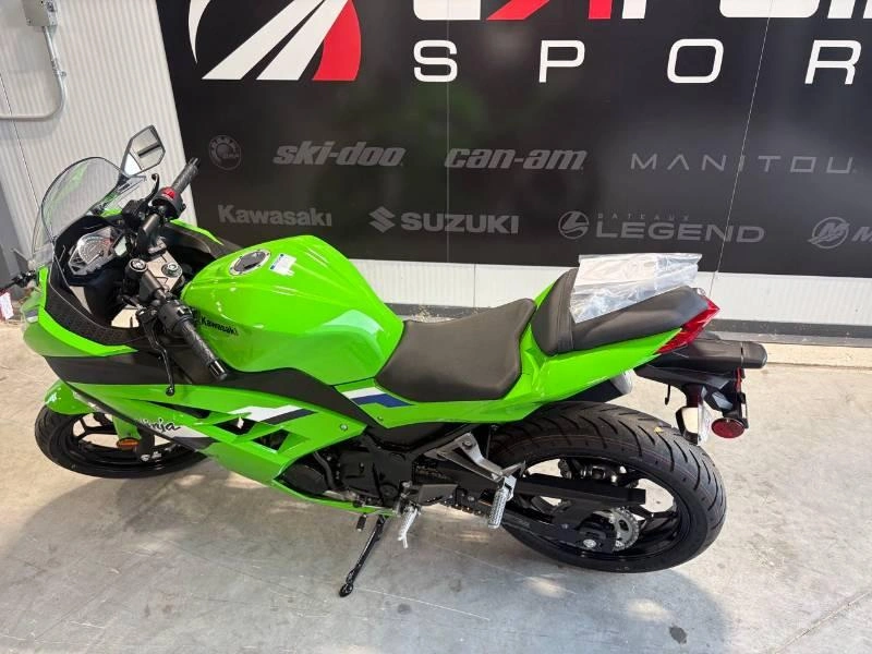 Kawasaki Ninja 300 Abs 2026 alt